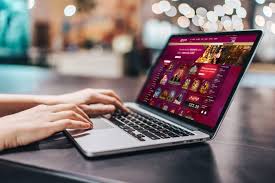 Explore the Exciting World of Flash Dash Explore the Exciting World of Flash Dash